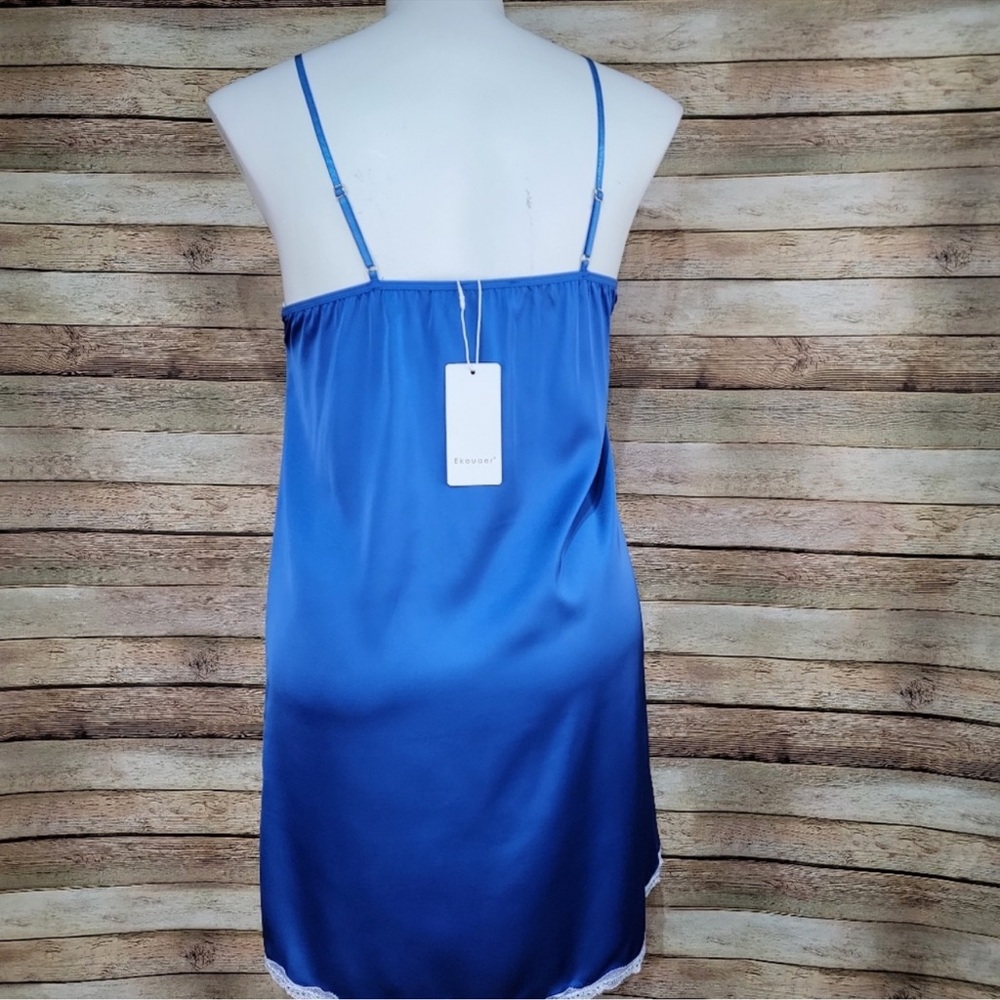Gorgeous Ekouear blue and white lace trim chemise Med - Picture 3 of 4
